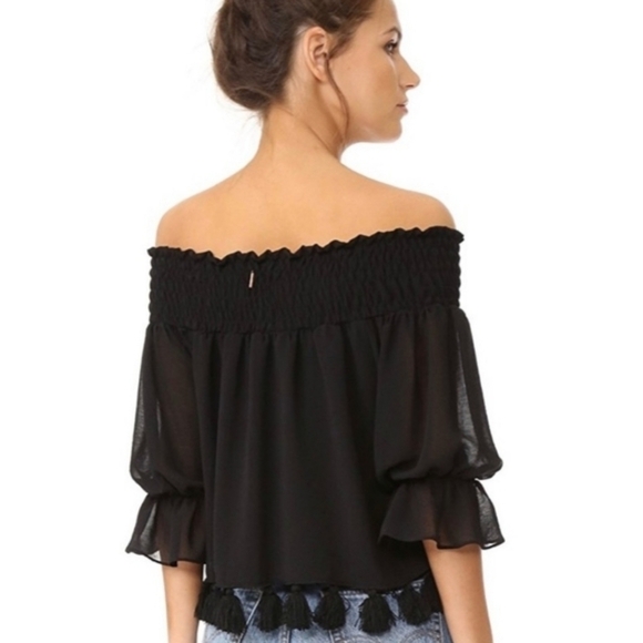 Misa Fontane blouse Off-the-Shoulder 3/4-Sleeve Tassel-Trim Top, Onyx Size Small - Picture 3 of 16